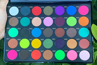 Palette de fard à paupières personnalisée haute pigmentation pas cher nude vegan cosmétiques marque privée maquillage fard à paupières Palette