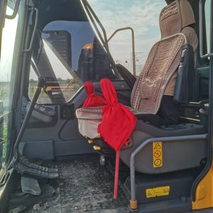 Excavadora Hidráulica Usada Volvo EC240BLC de 14 Toneladas, Modelo 2018, Capacidad de Cucharón de 0.75m, en Venta en Shanghái, China - Product Image 4