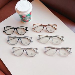 Gafas Qianai con Protección Anti Luz Azul para Mujer, Montura Mediana, Lentes AC, Estilo Retro, Origen Taizhou - Product Image 1