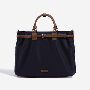 Sac à main pour femme de grande capacité haut de gamme 2025, sac à bandoulière unique, nylon imperméable, fermeture éclair, sac à dos pour ordinateur portable, design porté à la main, bandoulière - Product Image 2