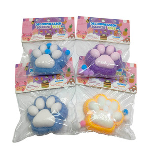Jouet anti-stress tendance transfrontalier, patte de chat multicolore, pour influenceurs Xiaohongshu, soulagement thérapeutique de la pression - Product Image 1