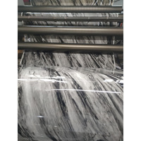 Film décoratif en PVC marbré noir, finition brillante ou mate, pour le revêtement des panneaux de meubles, des armoires et la décoration intérieure, en rouleau