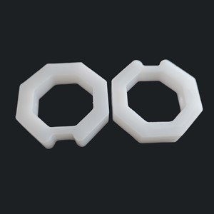 Adaptateur moulé sur mesure en UHMW haute résistance, corps résistant <span class=keywords><strong>à</strong></span> la corrosion, joints en UHMWPE pour connexion de pipeline de machines - Product Image 1