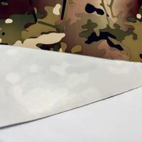 Tissu Softshell Tricoté Respirant Enduit PU Écologique à Trois Couches avec Impression Camouflage Personnalisée pour Vêtements