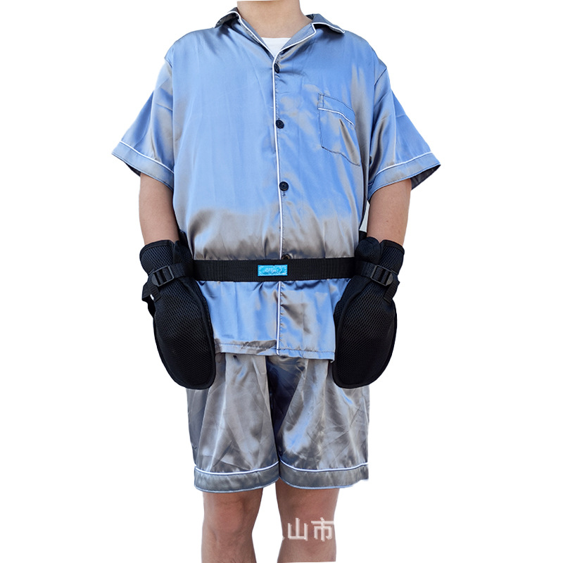 Gants en maille respirante noire, adaptés à la contention de la taille et des mains.