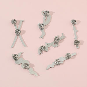 เข็มกลัดเคลือบลายอนิเมะญี่ปุ่น รูปดาบ ป้ายติดเสื้อ ลายมังงะ งูปีศาจ โลหะ แฟชั่น บรูช สั่งทำพิเศษ - Product Image 5