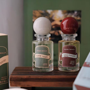 Fabricación <span class=keywords><strong>de</strong></span> Envases <span class=keywords><strong>de</strong></span> Vidrio Cilíndricos <span class=keywords><strong>de</strong></span> Bajo Pedido Mínimo, Envase <span class=keywords><strong>de</strong></span> Perfume Vacío <span class=keywords><strong>de</strong></span> Lujo Personalizado <span class=keywords><strong>de</strong></span> 30 ml, 50 ml, 100 ml con Caja <span class=keywords><strong>de</strong></span> Cartón - Product Image 1