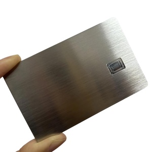 Tarjeta de Visita Moderna de Acero Inoxidable Plateado con Ranura para Chip 4442, Banda Magnética y Grabado Láser para Nombre, Venta al Por Mayor - Product Image 1