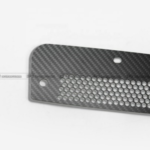 Adecuado para HONDA CIVIC TYPE R MK6 FL5 y 11TH GEN FL1 protector de roca de piedra de guardabarros delantero de carbono seco (orificio pequeño) - Product Image 5