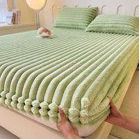 Protège-matelas en velours épais pour l'hiver Drap-housse Housses de matelas Drap-housse et plat Super doux pour bébé