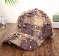 Casquette de baseball unisexe à strass scintillants et à carreaux, style trucker effiloché et vieilli, avec paillettes, réglable, pour les fêtes et le quotidien