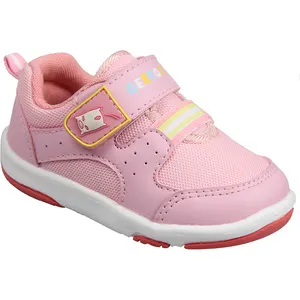 Özel LOGO bebek ayakkabıları sıcak satış çocuklar kızlar için koşu ayakkabıları Sneakers çocuk yürüyüş ayakkabısı