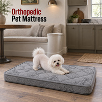 Matelas orthopédique personnalisé pour chien avec housse extérieure amovible, bordure renforcée et options d'emballage sur mesure pour les marques.