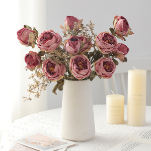 Bouquet de roses artificielles en soie, design à bords brûlés, pour la décoration de la maison, table basse, décorations de la Saint-Valentin - Product Image 2