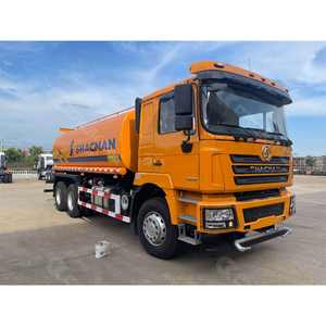 Autocarro Ribaltabile F3000 6x4 con Serbatoio d'Acqua da 20000L e Trasmissione ZF - Product Image 3