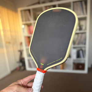 Loco EVA Plus EPP 16mm Mousse à double densité Hybride Allongé Large 8.0 OZ. Raquette de pickleball CFC Surface - Product Image 5