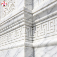 La Grande Mosquée du Cheikh Zayed à Abu Dhabi, Émirats arabes unis, grand bâtiment religieux, revêtement en marbre blanc, arche sculptée, incrustation de marbre