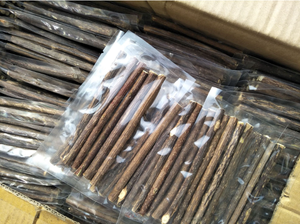 YH05 <span class=keywords><strong>Mu</strong></span> Tian Liao 0,5-0.7dia Natural SilverVine Wood Stick Pet Cat Herramienta de limpieza de dientes Actinidia Polygama Molar Rod Pure Toy - Product Image 5