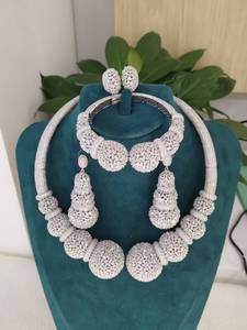 Zhuerrui luxe cubique zircone ensemble de <span class=keywords><strong>bijoux</strong></span> américain boule de diamant ensembles de <span class=keywords><strong>bijoux</strong></span> complets collier Bracelet boucles d'oreilles anneau ensemble de <span class=keywords><strong>bijoux</strong></span> - Product Image 3