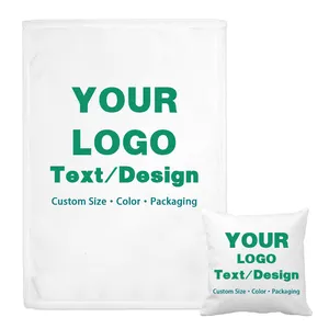 LOW MOQ 럭셔리 플러시 맞춤형 로고 이름 텍스트 포장 베갯잇 쿠션 침대 소파 던지기 로고가있는 맞춤형 인쇄 담요