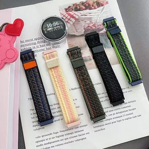 BEEFLYPOWER Bracelet en tissu nylon de luxe 20 mm 22 mm pour Watch 4 et Watch <span class=keywords><strong>GT</strong></span> 2 <span class=keywords><strong>Smartwatch</strong></span> - Product Image 1