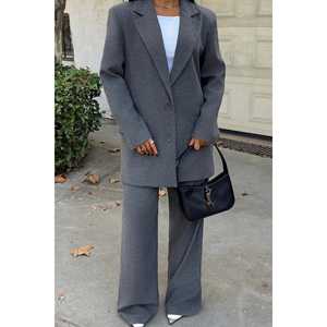 Conjunto de Traje Harper Gris para Mujer - Product Image 5