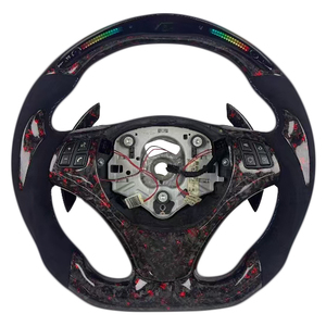 Volante de Fibra de Carbono Forjado con Alcántara Perforada, Producto Nuevo y Popular para BMW E90, Material de Cuero, Venta Directa de Fábrica - Product Image 1