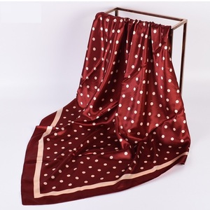 <span class=keywords><strong>Bandane</strong></span> in Raso di Seta con Stampa a Pois alla Moda, Sciarpe <span class=keywords><strong>per</strong></span> <span class=keywords><strong>Capelli</strong></span> da <span class=keywords><strong>Donna</strong></span>, Vendita all'Ingrosso - Product Image 3