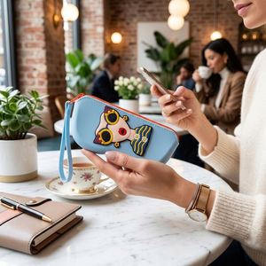 Hot Sale Portable Lightweight <b>Silicone</b> Glasses Case, <b>Waterproof</b> Dustproof, Custom Pattern DIY Minimalist Sunglasses Storage Bag - Product Image 3