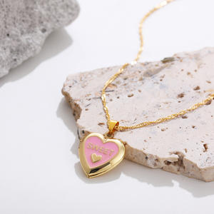 Collier Pendentif Cœur Rose LOVE en Acier Inoxydable Plaqué Or 18K Style Européen et Américain, Cadre Photo Médaillon Chaîne Clavicule pour Photo d'Animal <span class=keywords><strong>de</strong></span> Compagnie - Product Image 4
