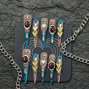 Prix usine de gros Faux ongles de luxe faits à la main en acrylique à presser, avec strass, forme carrée, motif French manucure 3D à couverture complète - Product Image 3