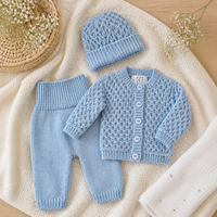 KAIYUE Neugeborenen Strick-Outfit-Set Strickjacke Hose Mütze Strukturiertes Strick-Babykleidungsset Baumwoll-Strampler Baby-Strampler Maßanfertigung