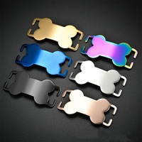 Ventes directes d'usine multicolore en acier inoxydable collier pour animaux de compagnie curseur métal os type signe incurvé chien bricolage lettrage anti-perte étiquette