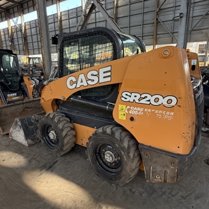 รถตักล้อยางมือสอง CASE SR200 ขนาด 3.16 ตัน รถตักล้อยางสำหรับงานก่อสร้าง ชั่วโมงการทำงานต่ำ - Product Image 3