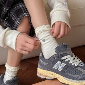 Chaussettes blanches pour femmes, nouvelle collection automne 2026, avec broderie, dentelle, motif lettres en relief, tricotées, antibactériennes, personnalisables - Product Image 5