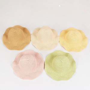 قبعة شمس للشاطئ بتصميم البطيخ مع قش - Product Image 2