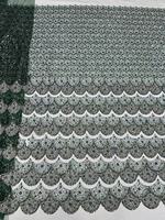 Tissu KC en tulle superposé à motifs écailles festonnées, orné de perles et de paillettes, résistant aux plis, respirant, de poids moyen, maille scintillante pour Dubaï