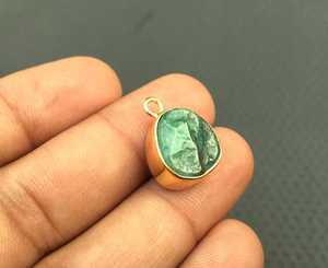 พลอยมรกตธรรมชาติคุณภาพสูง 1 ชิ้น 92.5 เงินสเตอร์ลิง ชุบทอง ขัดเงา ไม่ผ่านการปรับแต่ง รูปหัวใจ สำหรับชาวคริสต์ - Product Image 1