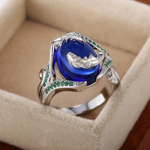 Anello Vintage a Doppia Sirena per Donne, Elegante con Accenti in Cristallo, Regolabile, Gioiello di Moda per Uso Quotidiano - Product Image 3