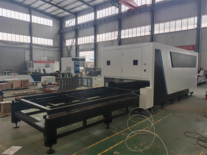 Machine de découpe laser fibre pour métaux 12 kW, haute précision, refroidie par eau, avec contrôle Cypcut, moteur sur rail, AI/BMP, entièrement fermée - Product Image 2
