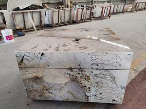 Lussuoso Comodino Moderno Italiano con Piano in Marmo e Cassetti, Tavolo Console Autoportante per Uso Alberghiero - Product Image 4