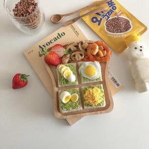 Assiette de petit-déjeuner en bois en forme de toast, plateau de service polyvalent pour enfants et adultes, design uni - Product Image 3
