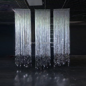 Décorations de <span class=keywords><strong>plafond</strong></span> élégantes, perles de cristal en acrylique en forme de goutte d'eau pour les banquets de <span class=keywords><strong>mariage</strong></span>, rideaux suspendus en chaîne pour le <span class=keywords><strong>plafond</strong></span> - Product Image 4