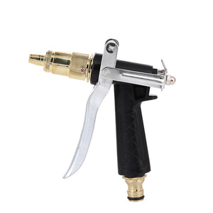 Pistolet à eau pour lavage de voiture, tête en aluminium plaqué cuivre, corps en plastique, fonctionnement manuel, pour le nettoyage de voitures et l'utilisation en jardin. - Product Image 3