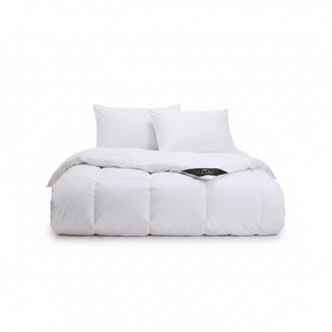 Couette en duvet d'oie Varol King Size avec 2 oreillers en duvet d'oie, garnissage en coton matelassé pour hôtels - Product Image 2