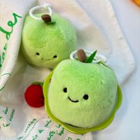 Porte-clés en peluche pomme verte mignonne, poupée en peluche fruitée Kawaii personnalisée, pendentif de sac en coton doux, breloque de sac à dos, cadeau pour enfants