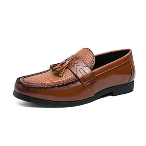Zapatos de Vestir Formales de Estilo Italiano de Lujo para Hombre, Zapatos Oxford de Cuero Bordado Hechos a Mano, Ligeros para Otoño y Bodas - Product Image 3