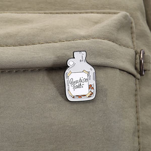 เข็มกลัดโลหะลายพาราไดซ์ ฟอลส์ จากพิกซาร์ ของที่ระลึกจากภาพยนตร์ เหมาะสำหรับติดกระเป๋าเป้ ของขวัญ ขายส่ง - Product Image 3