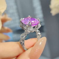Mode rouge jaune diamant glace fleur coupe anneau lumière luxe nid d'oiseau coupe Pigeon oeuf diamant bague pour femme