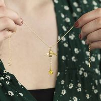 Fabricant vente en gros de luxe Souvenir colliers personnalisés en acier inoxydable argent bijoux de mode collier pendentif pour les femmes